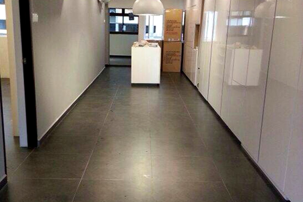 Couloir après nettoyage après travaux